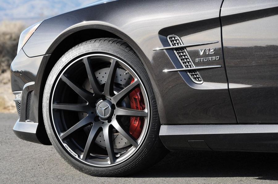  Mercedes-Benz SL65 AMG 2013 года  (фото 59 из 76)